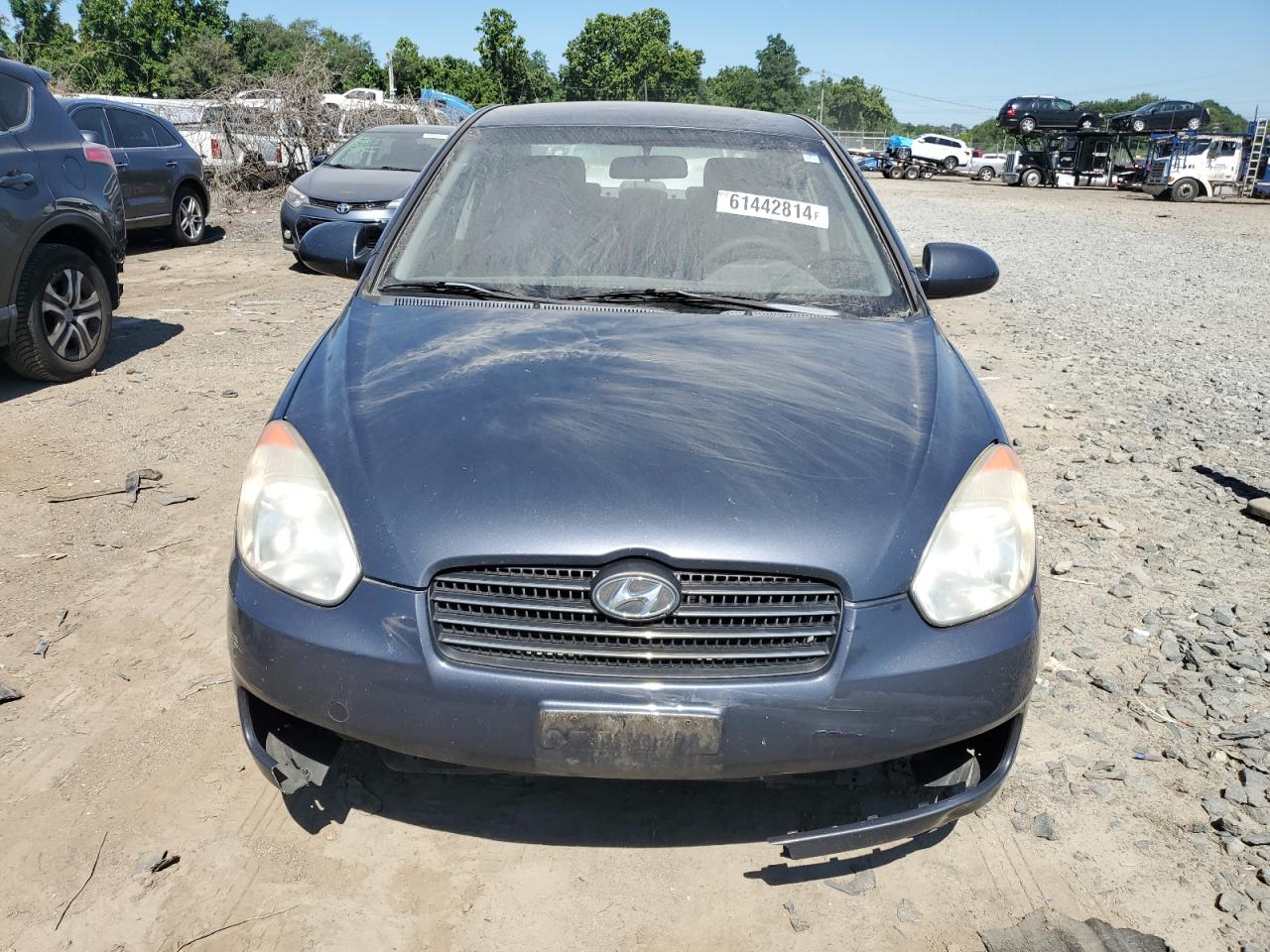 2009 Hyundai Accent - Image 5