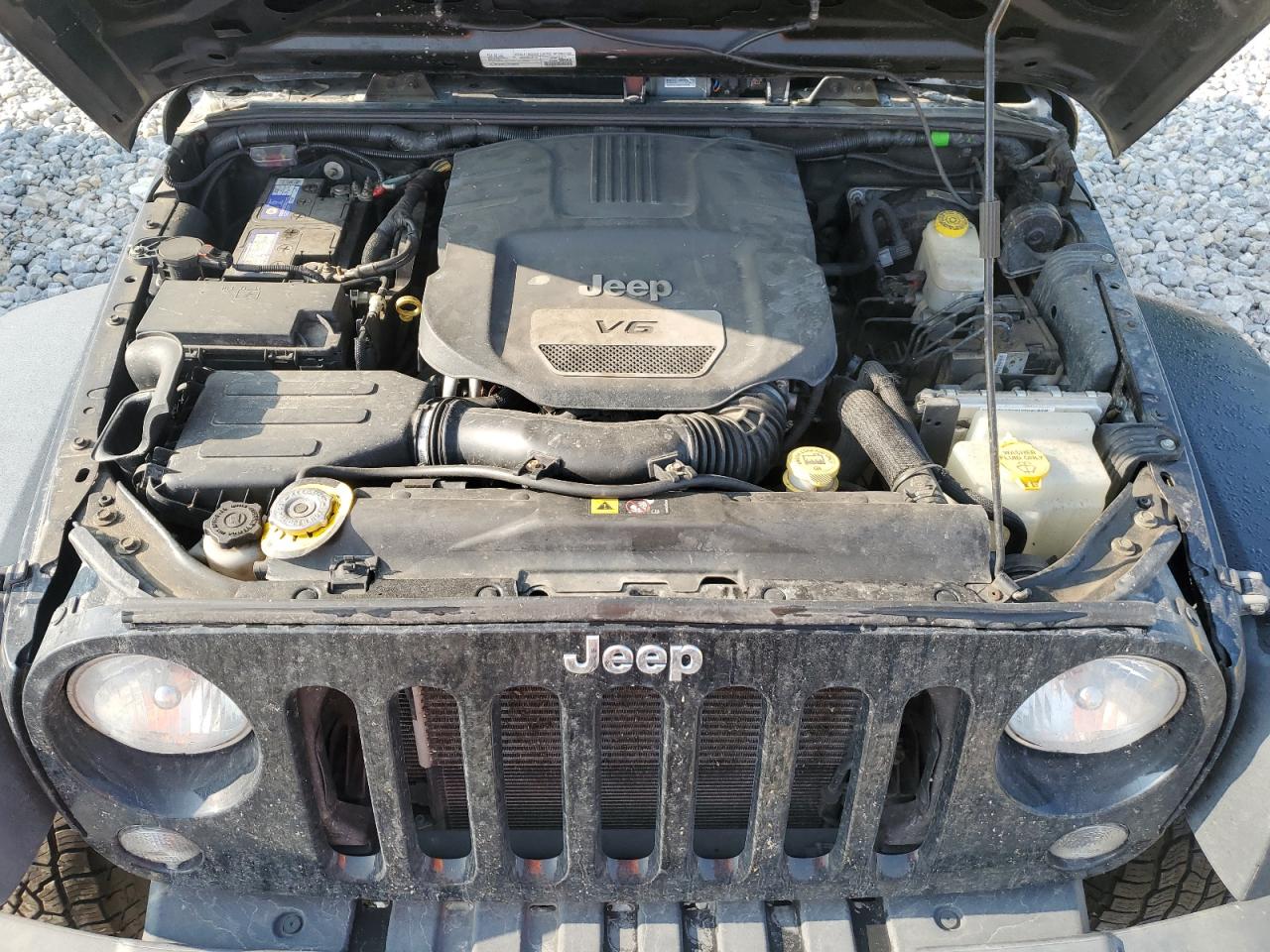 2016 Jeep Wrangler Sport VIN: 1C4AJWAGXGL195646 Lot: 63183254