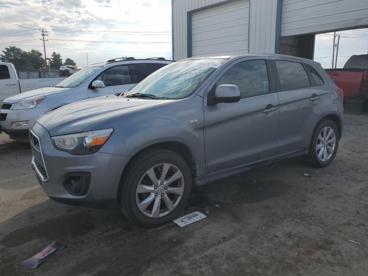 2015 Mitsubishi Outlander - Image 1