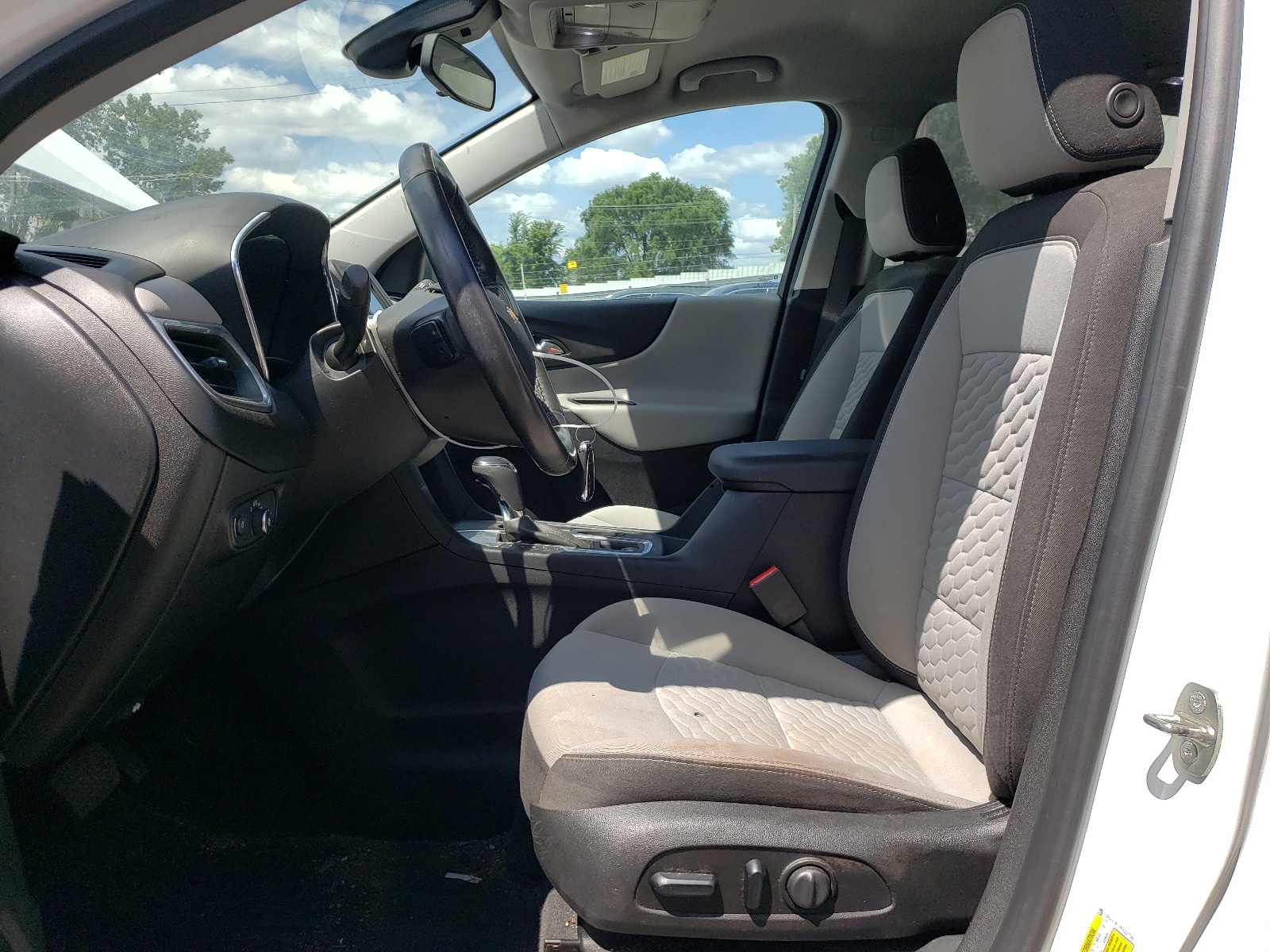 2019 Chevrolet Equinox Lt vin: 2GNAXJEV3K6237755