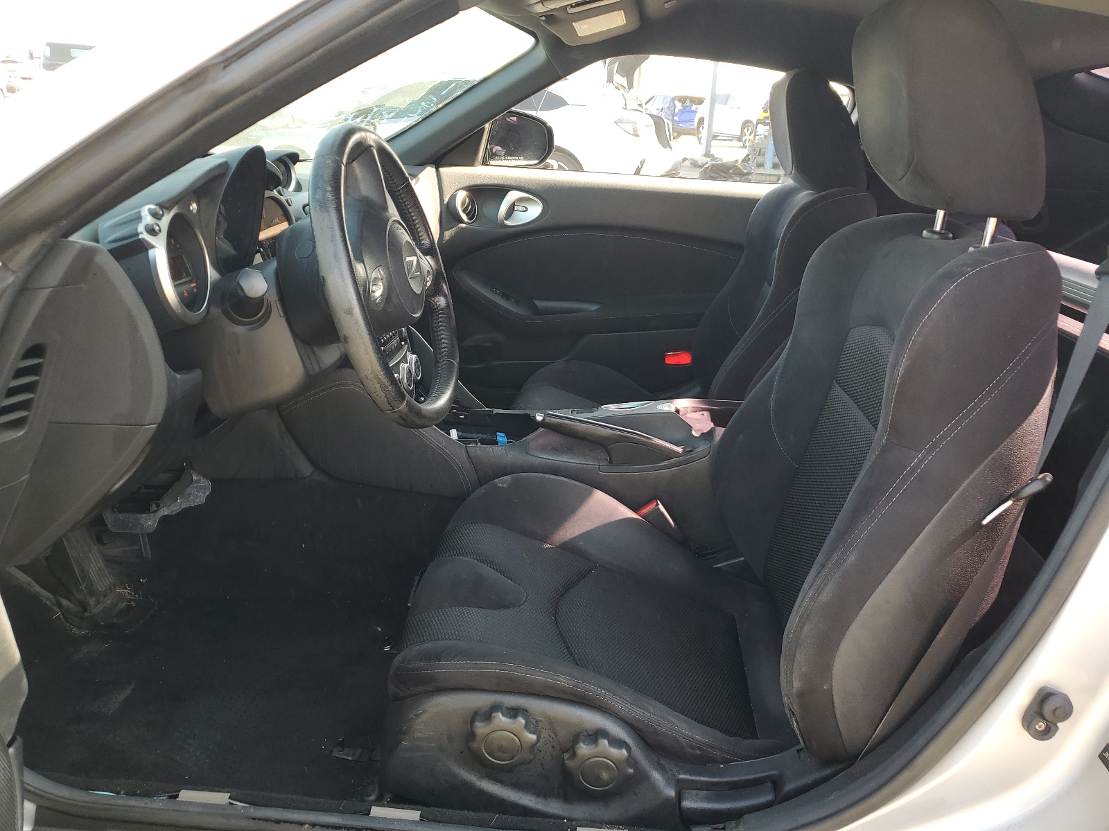 JN1AZ4EH7HM950704 2017 Nissan 370Z Base