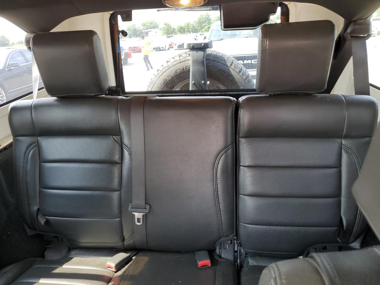 2008 Jeep Wrangler Unlimited Sahara VIN: 1J4GA59158L525709 Lot: 64086104