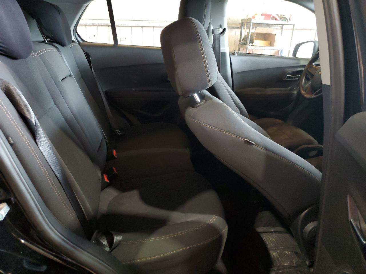 2018 Chevrolet Trax Ls VIN: 3GNCJKSB0JL290675 Lot: 64069704