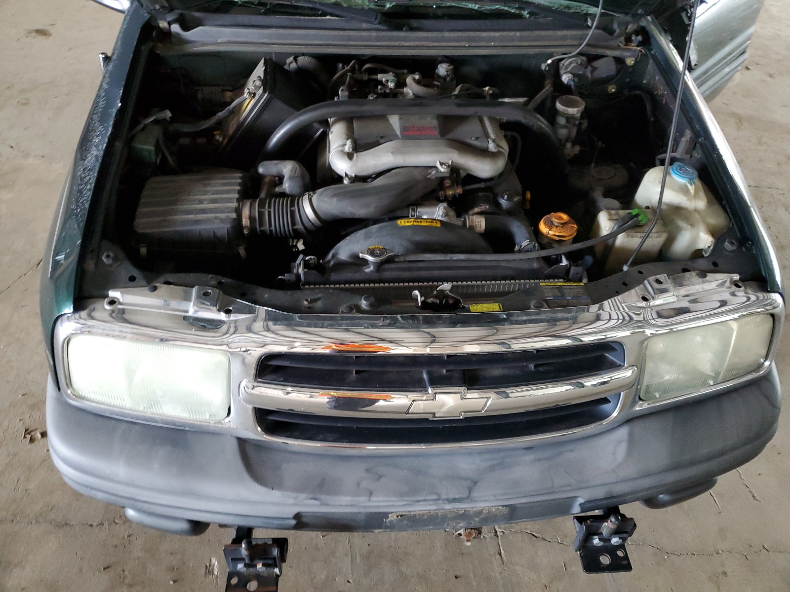 2CNBJ134046919015 2004 Chevrolet Tracker