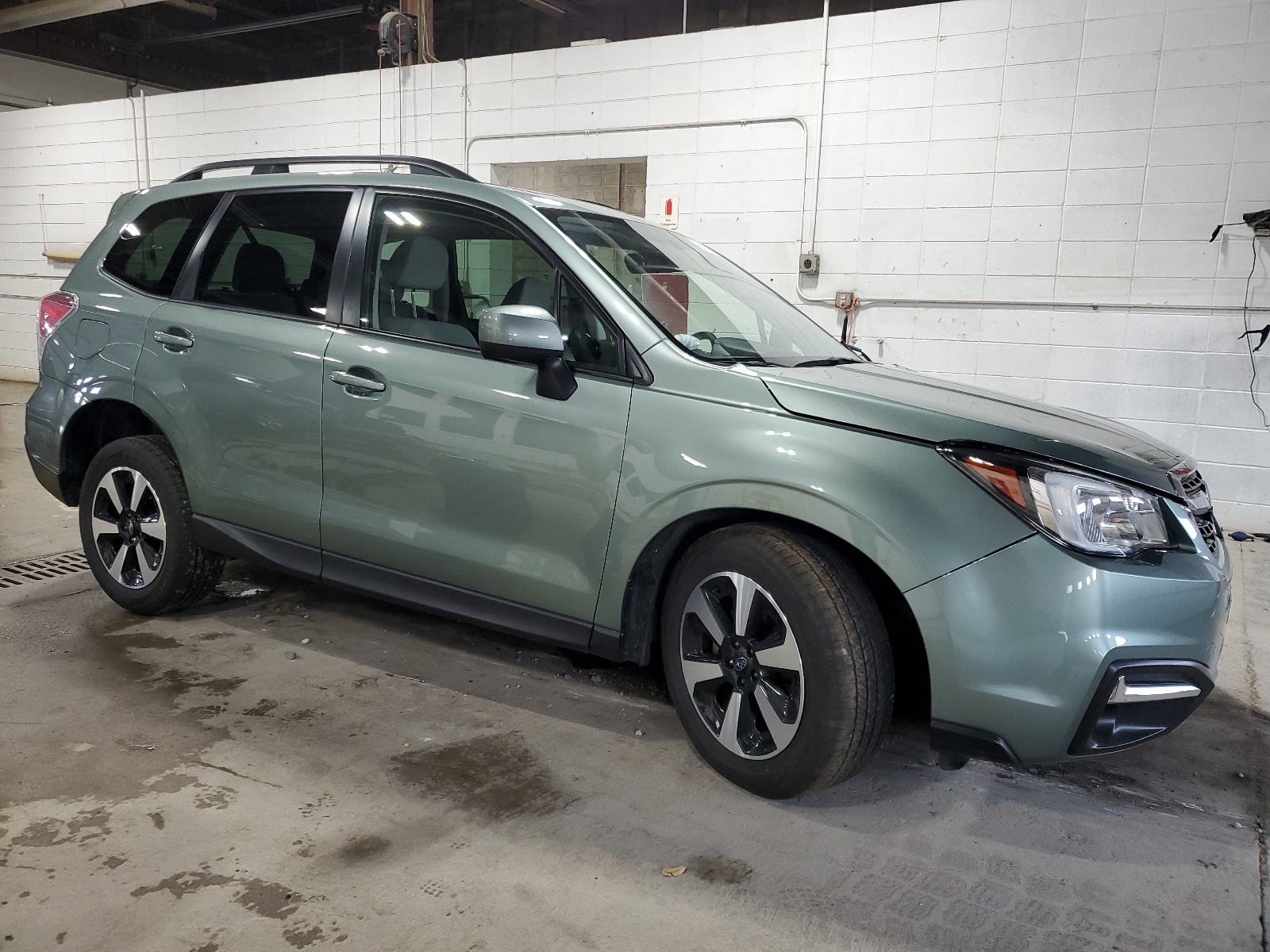 2018 Subaru Forester 2.5I Premium vin: JF2SJAEC6JH434541