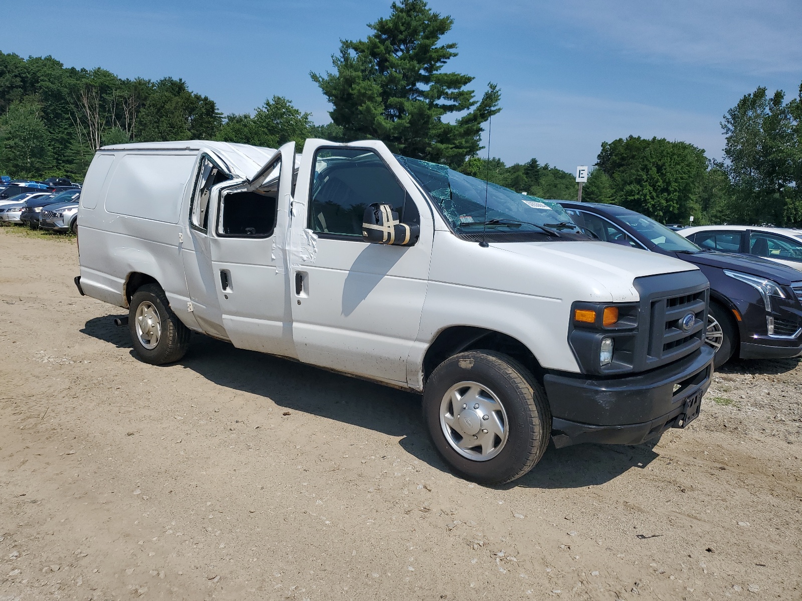 2013 Ford Econoline E350 Super Duty Wagon vin: 1FBSS3BL6DDB26328