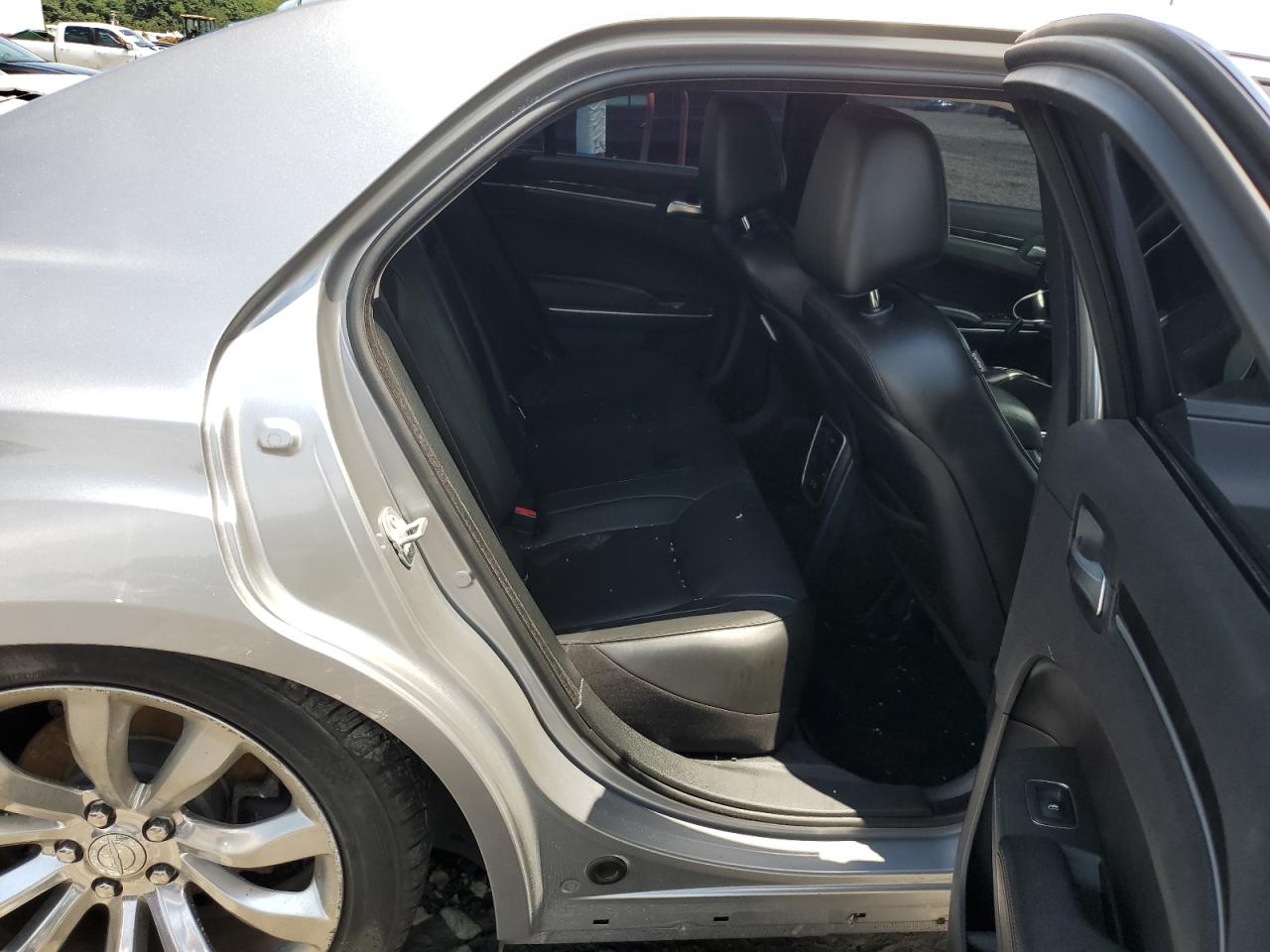 2018 Chrysler 300 Limited VIN: 2C3CCAEG3JH194167 Lot: 63800054