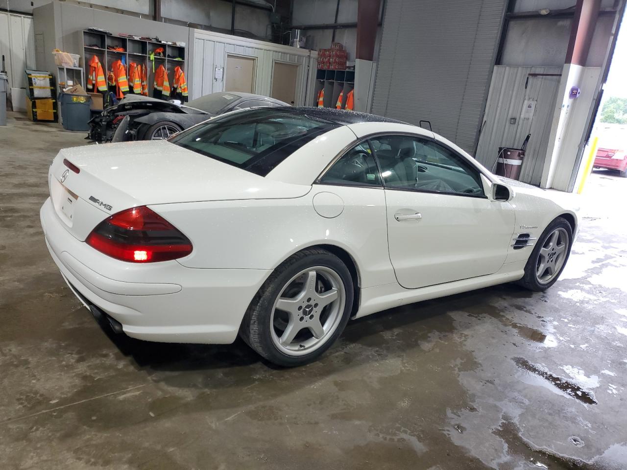 2005 Mercedes-Benz Sl 55 Amg VIN: WDBSK74F55F100284 Lot: 61879034