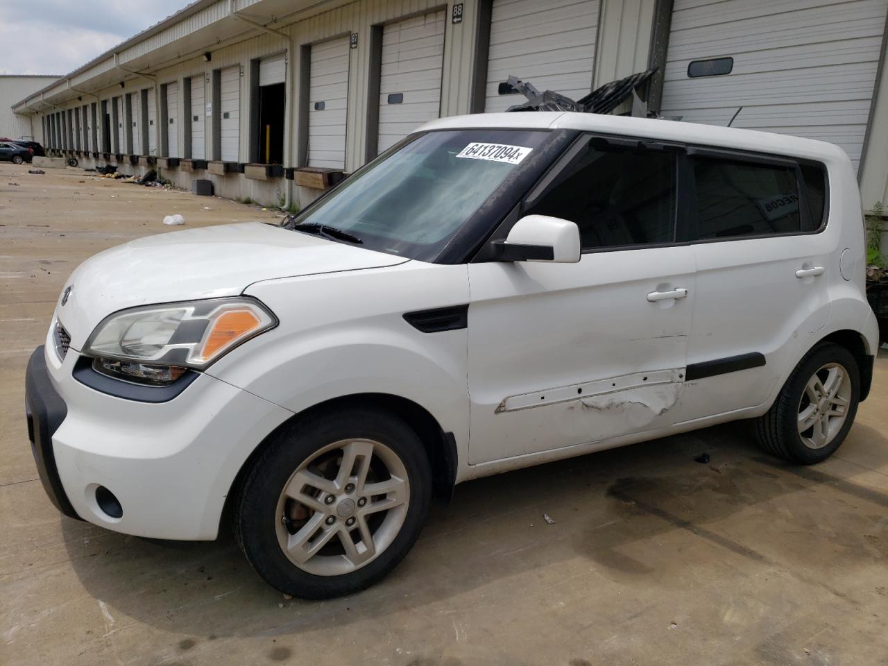 2011 Kia Soul + VIN: KNDJT2A29B7321648 Lot: 64137094