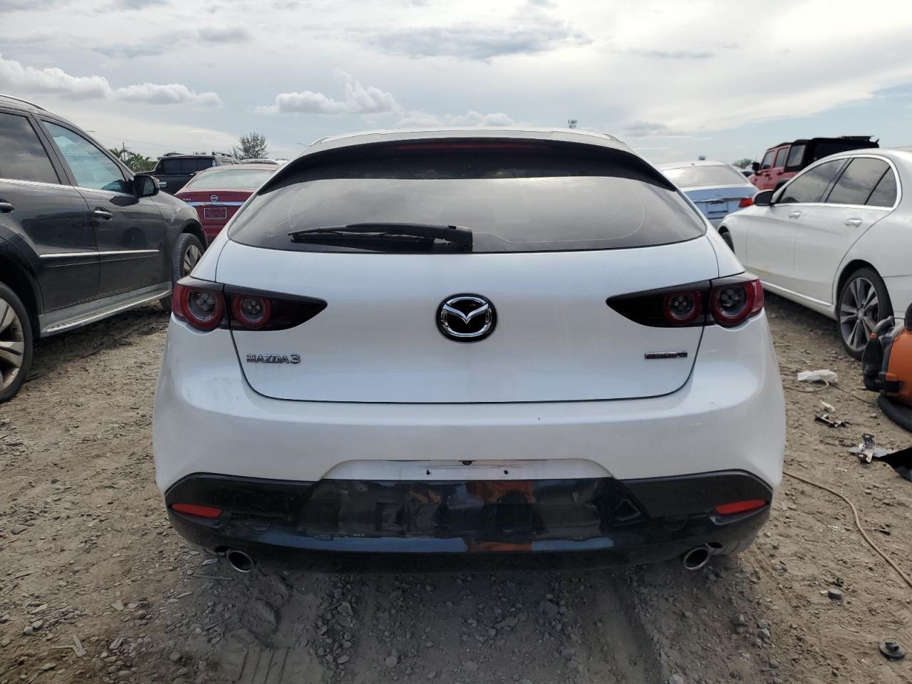 2021 Mazda 3 Select VIN: JM1BPAKL5M1322750 Lot: 62838414
