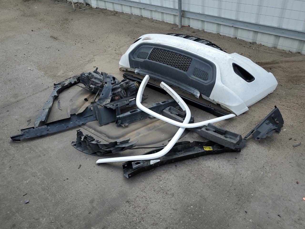 2017 Jeep Grand Cherokee Laredo VIN: 1C4RJEAG5HC925672 Lot: 64211984