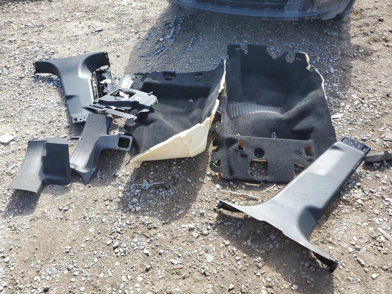 2020 Land Rover Range Rover Velar S VIN: SALYB2EXXLA292049 Lot: 64800504