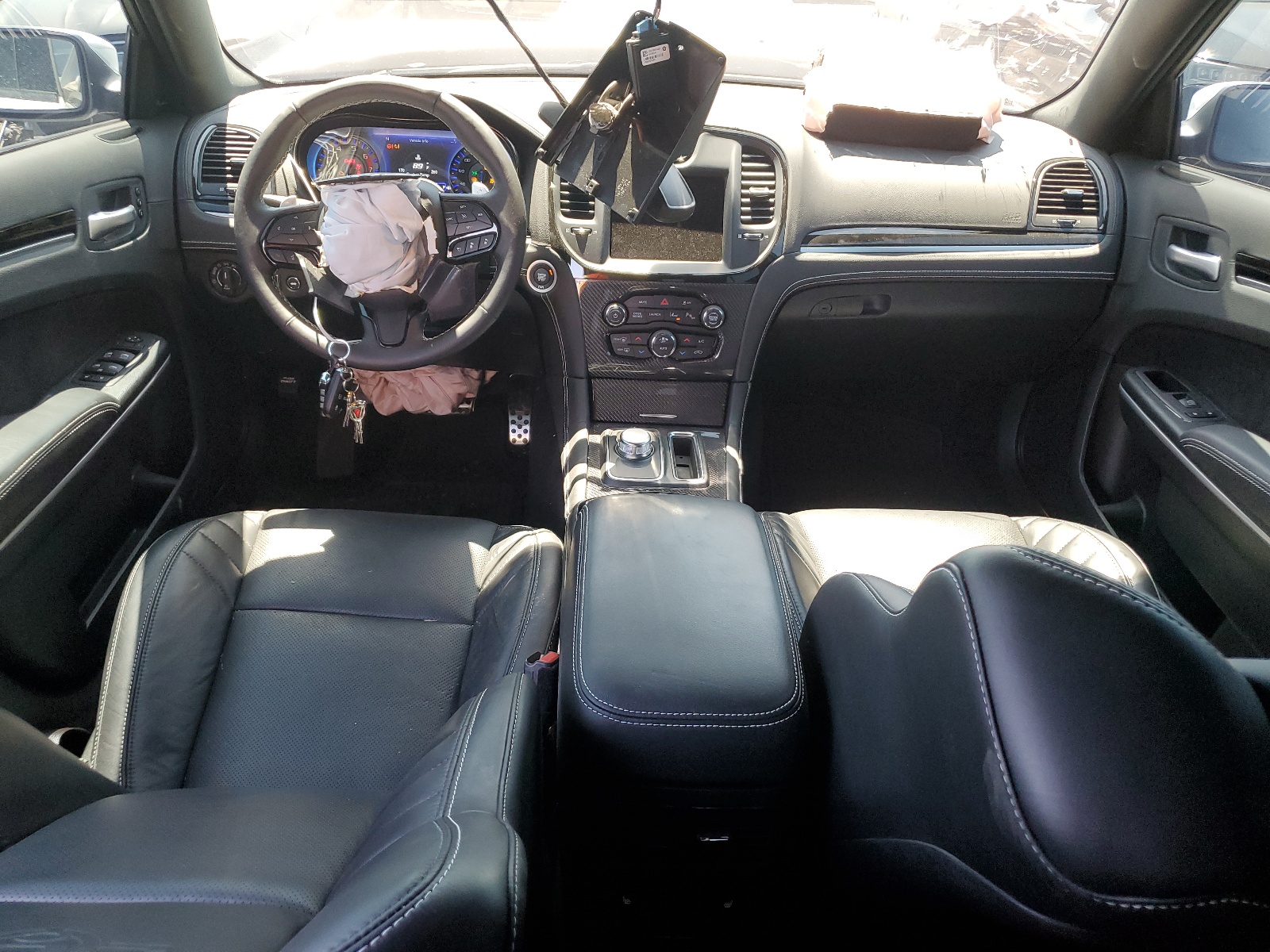 2C3CCAPJ8PH502550 2023 Chrysler 300C