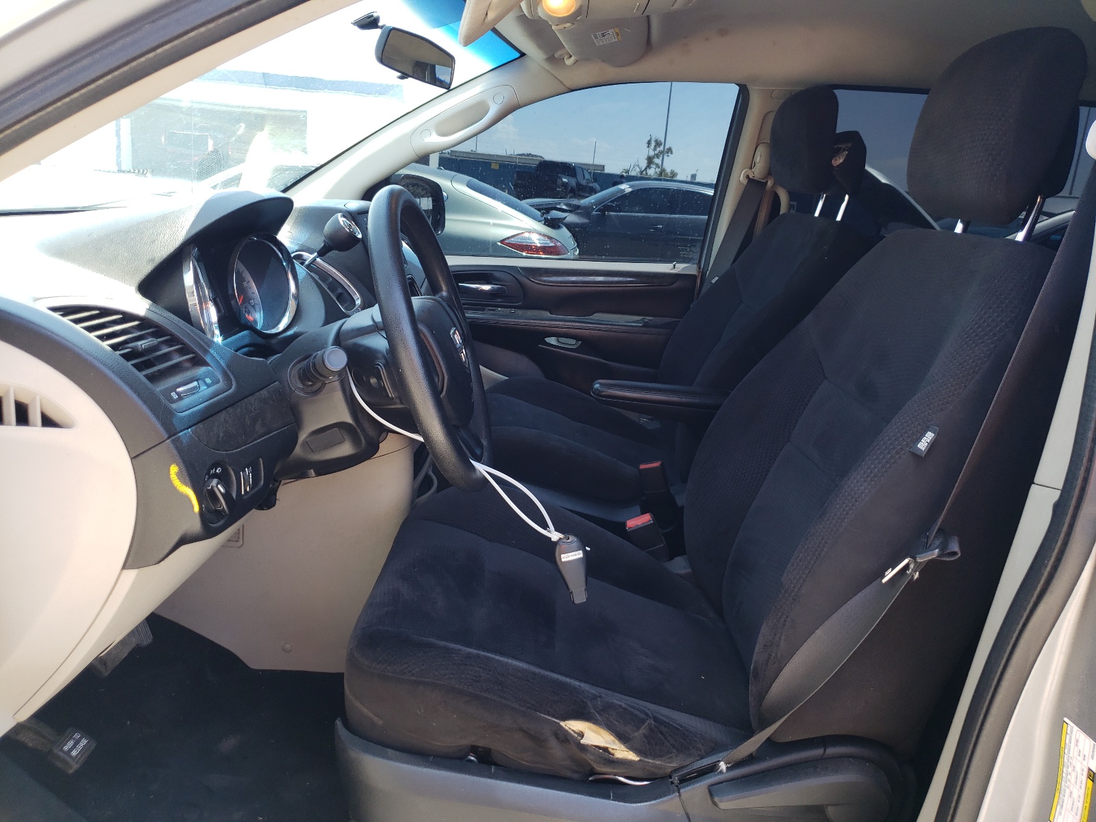 2C4RDGBG4ER230569 2014 Dodge Grand Caravan Se