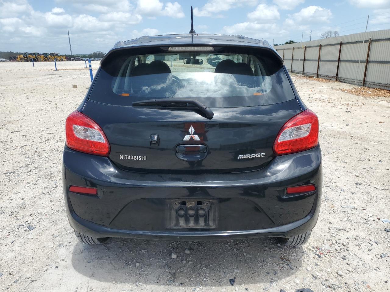 ML32A3HJ1JH013611 2018 Mitsubishi Mirage Es