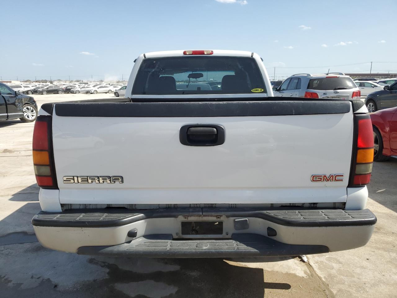 2005 GMC New Sierra C1500 VIN: 2GTEC19V951258241 Lot: 62030454