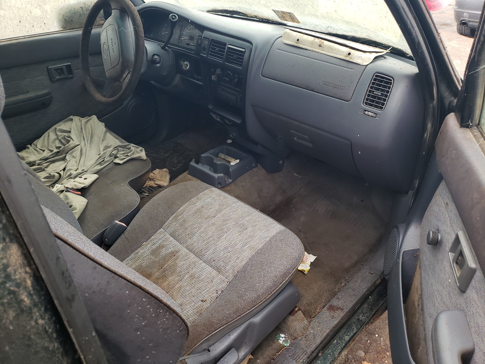 4TAVL52N3XZ517328 1999 Toyota Tacoma Xtracab