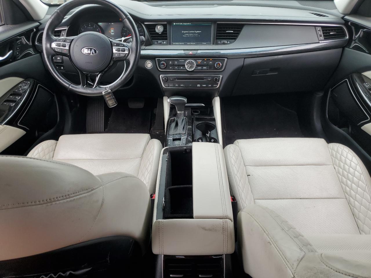 2017 Kia Cadenza Premium VIN: KNALC4J16H5065000 Lot: 64159704