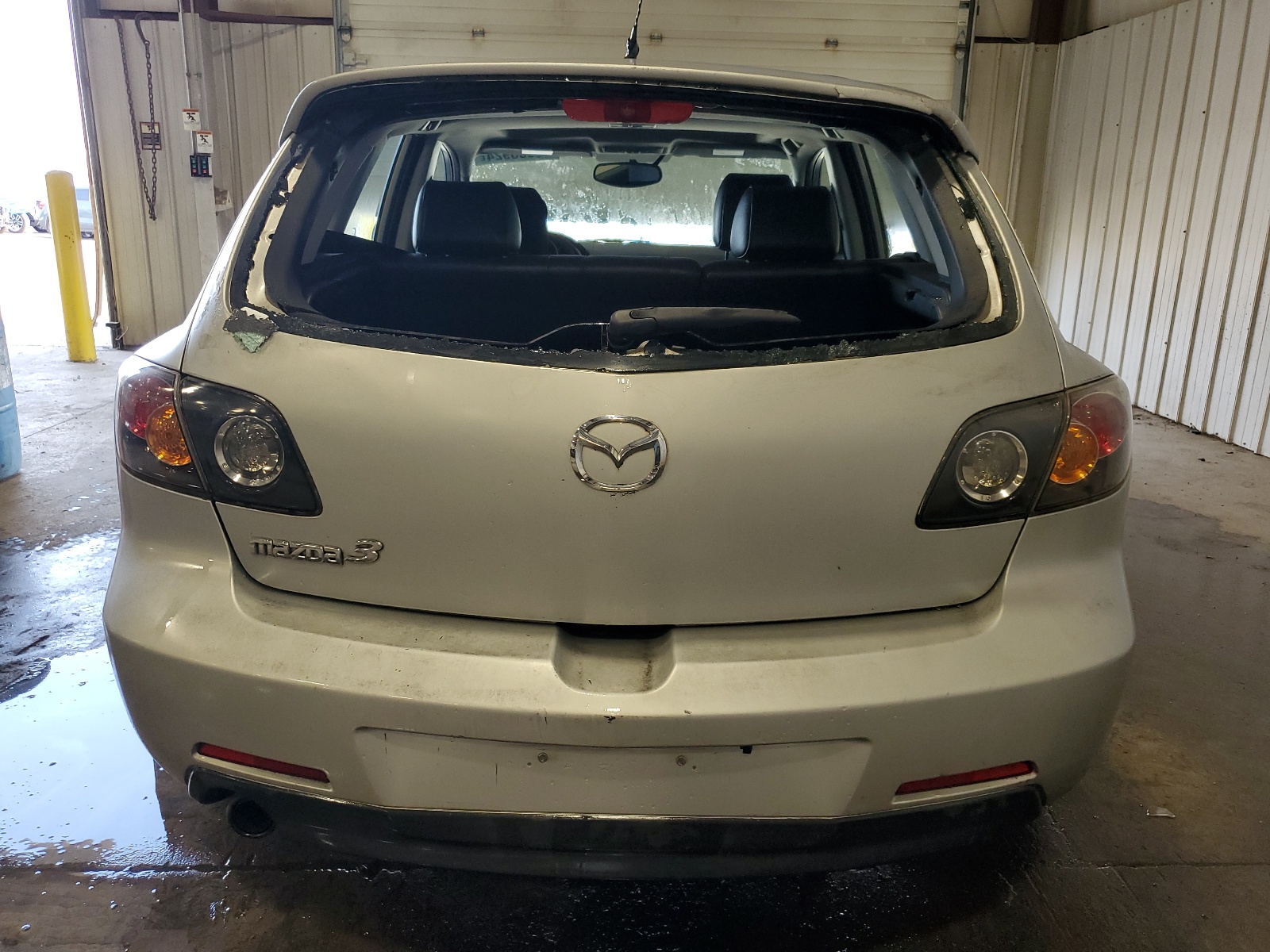 JM1BK143141116112 2004 Mazda 3 Hatchback