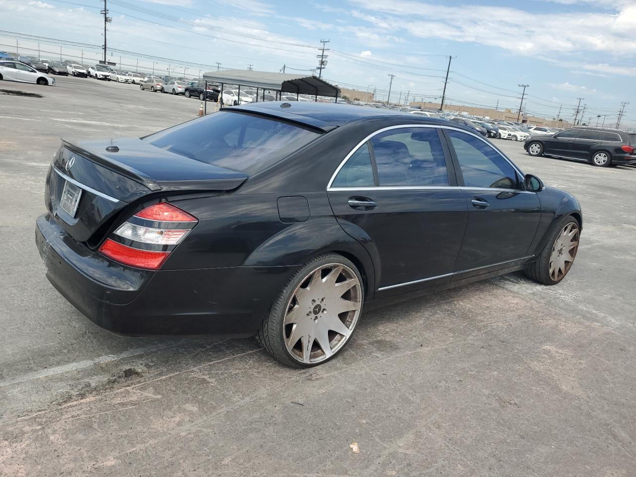 2007 Mercedes-Benz S 550 VIN: WDDNG71X27A057221 Lot: 63557104