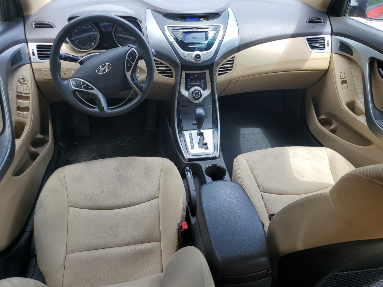 2012 Hyundai Elantra - Image 8