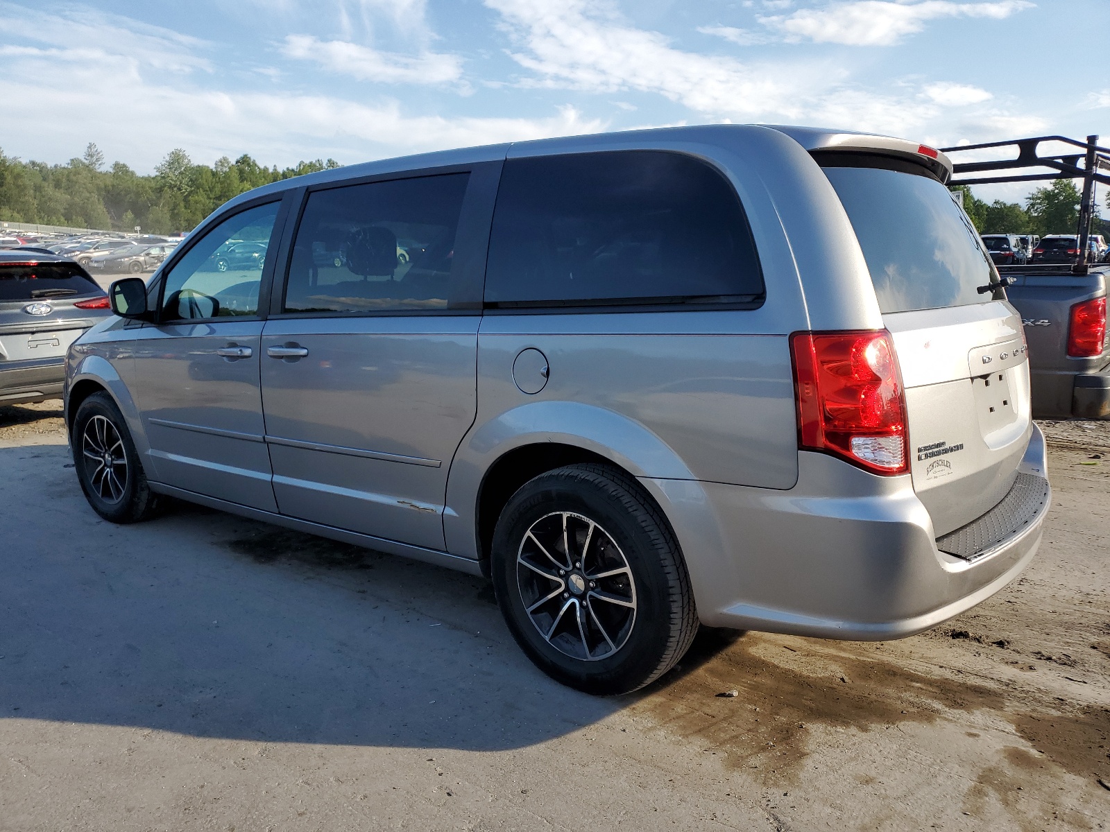 2015 Dodge Grand Caravan R/T vin: 2C4RDGEG6FR604600