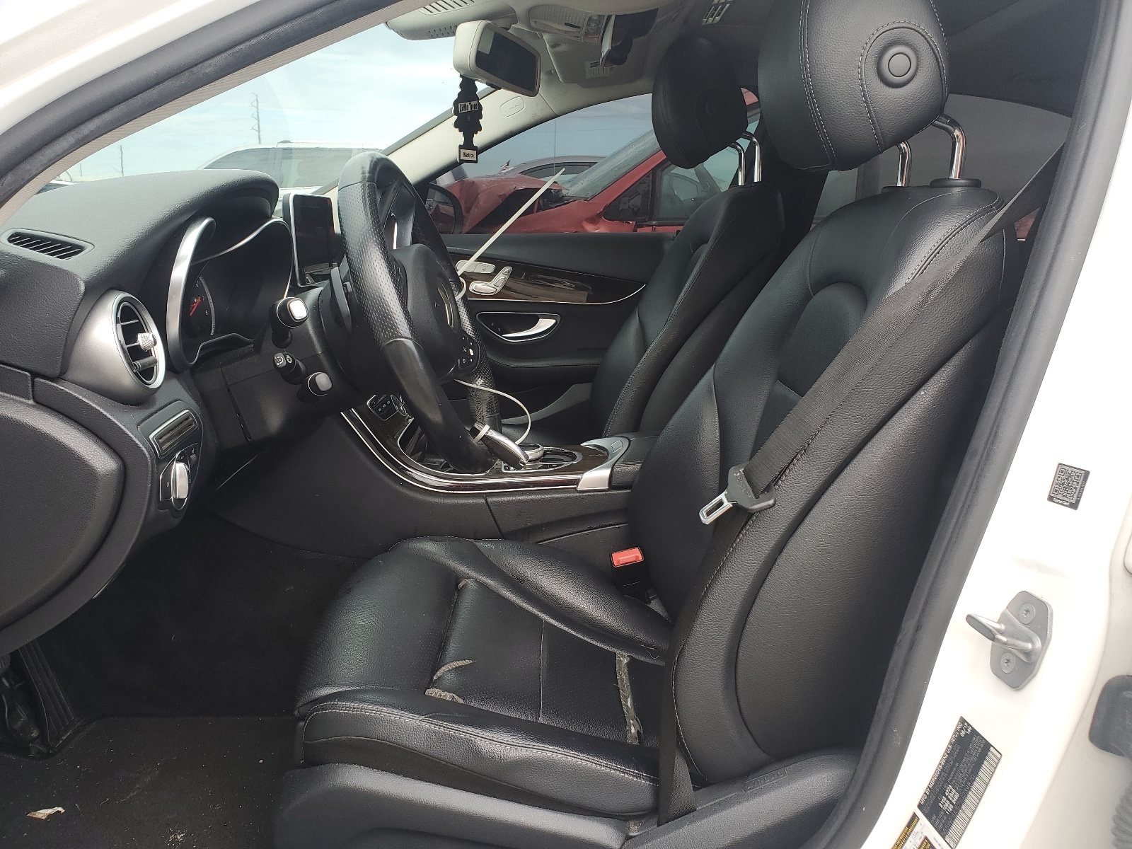 55SWF4KB7JU239870 2018 Mercedes-Benz C 300 4Matic