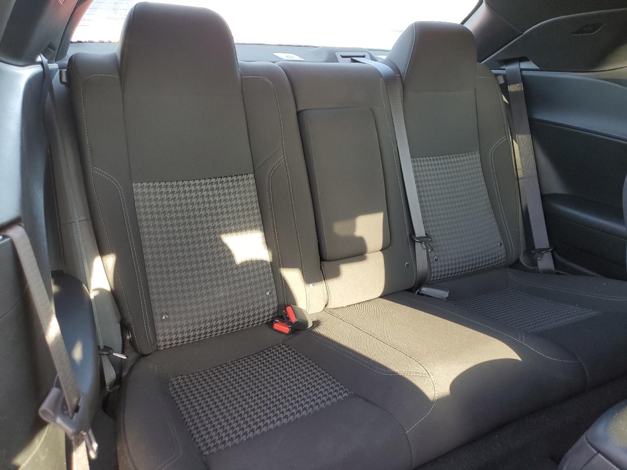 2022 Dodge Challenger Sxt VIN: 2C3CDZAG5NH261102 Lot: 64872004