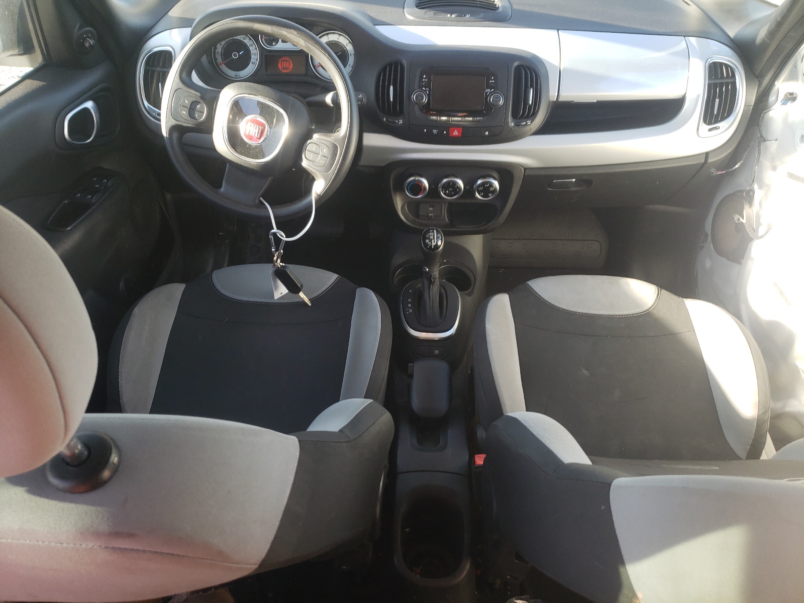 ZFBCFAAH3FZ031496 2015 Fiat 500L Pop