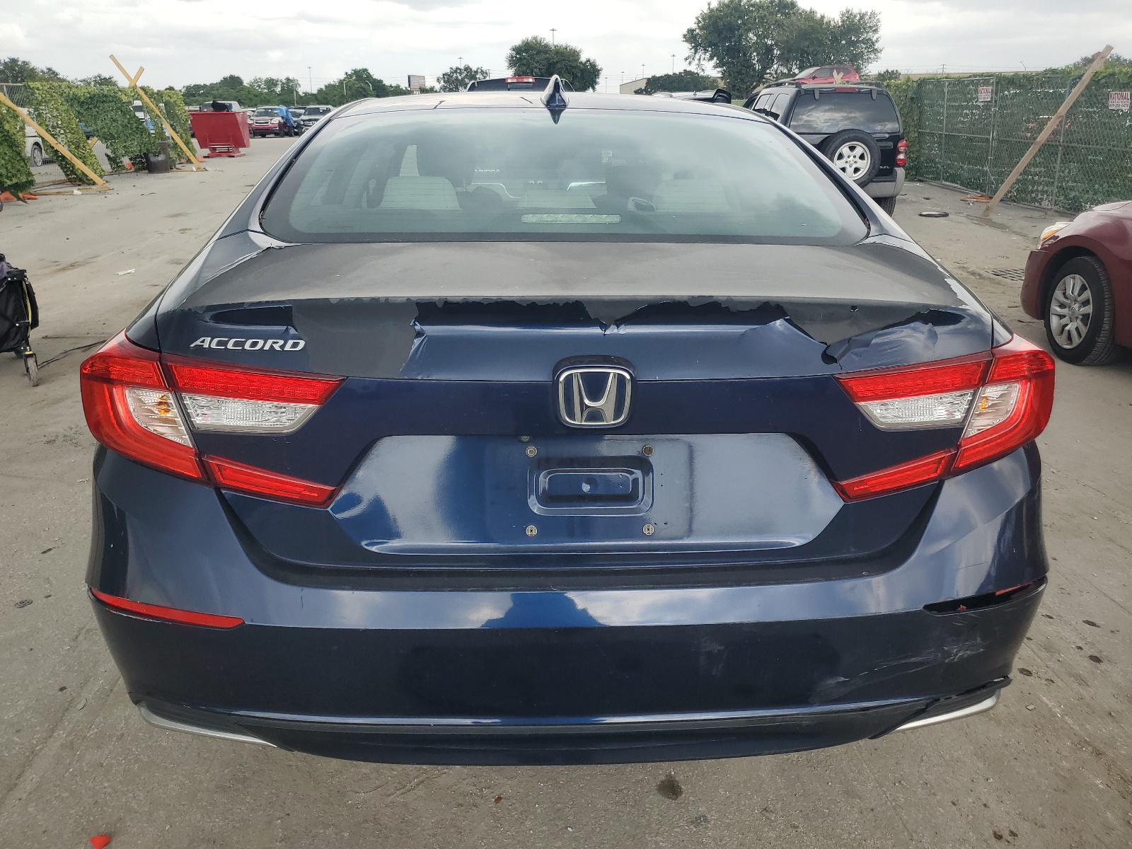 2018 Honda Accord Lx vin: 1HGCV1F15JA123049