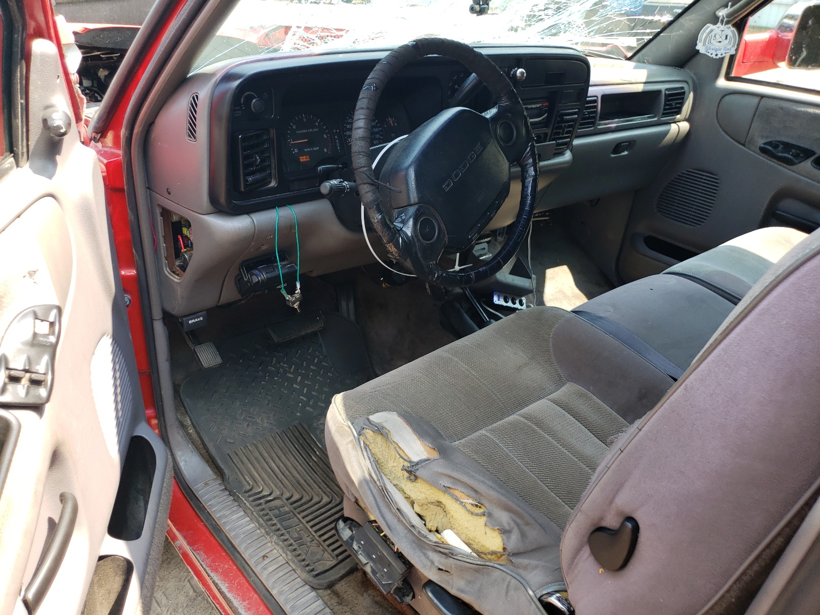 1B7KF26Z0TJ102230 1996 Dodge Ram 2500