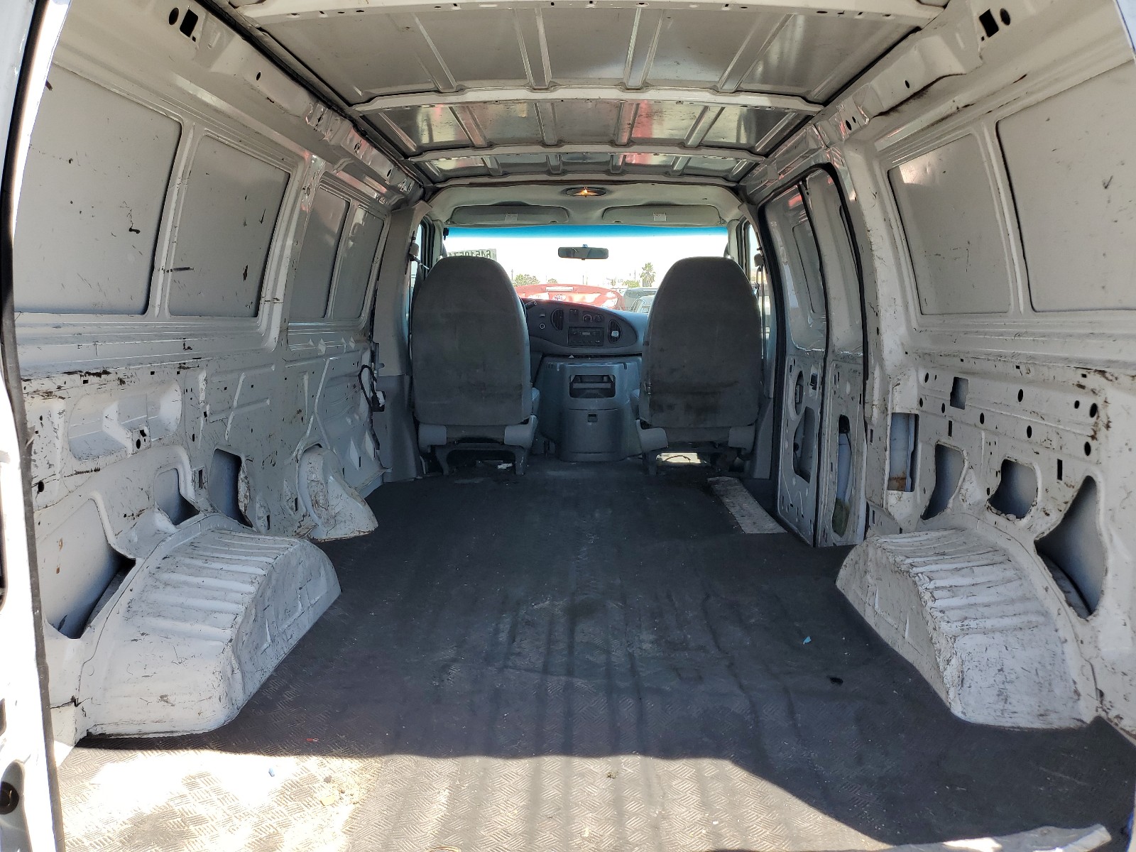 1FTRE14WX4HA34810 2004 Ford Econoline E150 Van