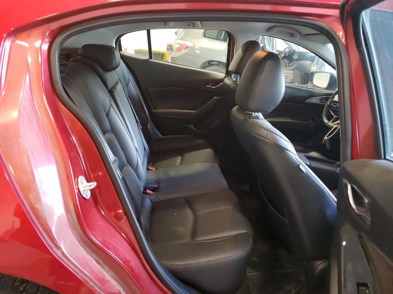 2018 Mazda 3 Touring VIN: 3MZBN1L38JM212808 Lot: 61630124