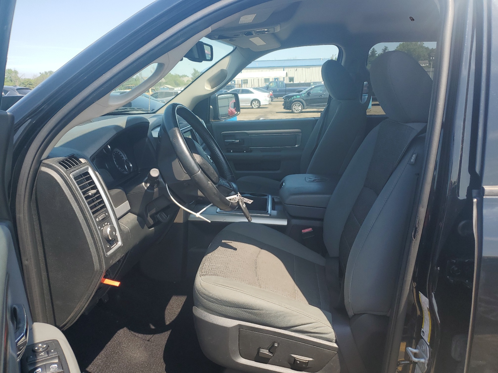 3C6RR7LT1FG554817 2015 Ram 1500 Slt