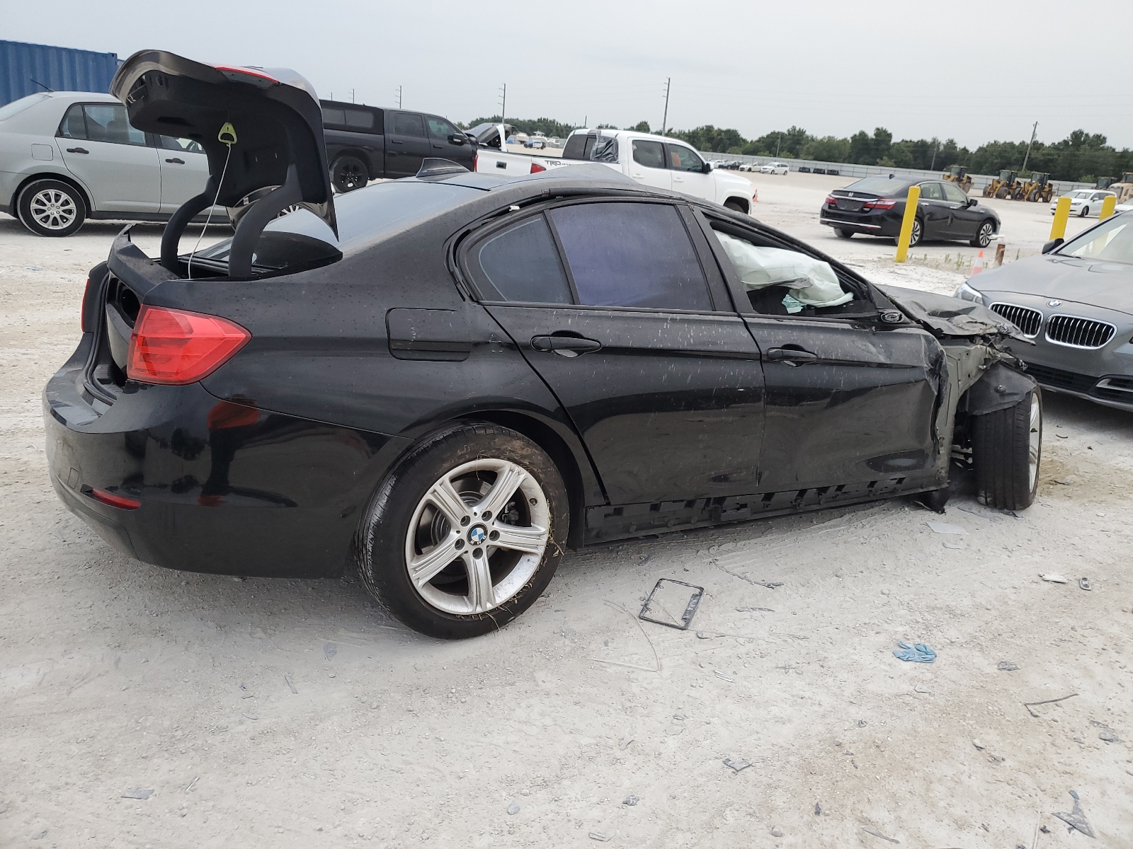 WBA3B1C52EK131640 2014 BMW 320 I