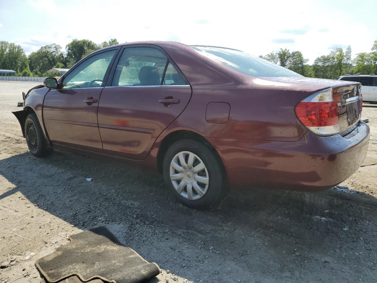 2005 Toyota Camry Le VIN: 4T1BE30KX5U047755 Lot: 61731764