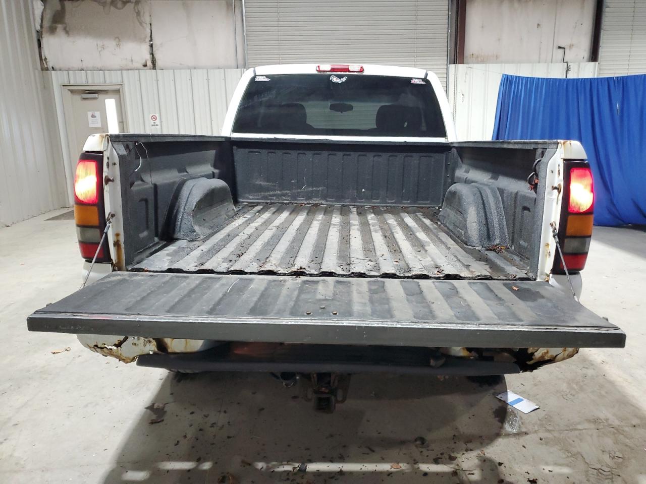 2005 GMC New Sierra K1500 VIN: 2GTEK19B551299720 Lot: 64354004