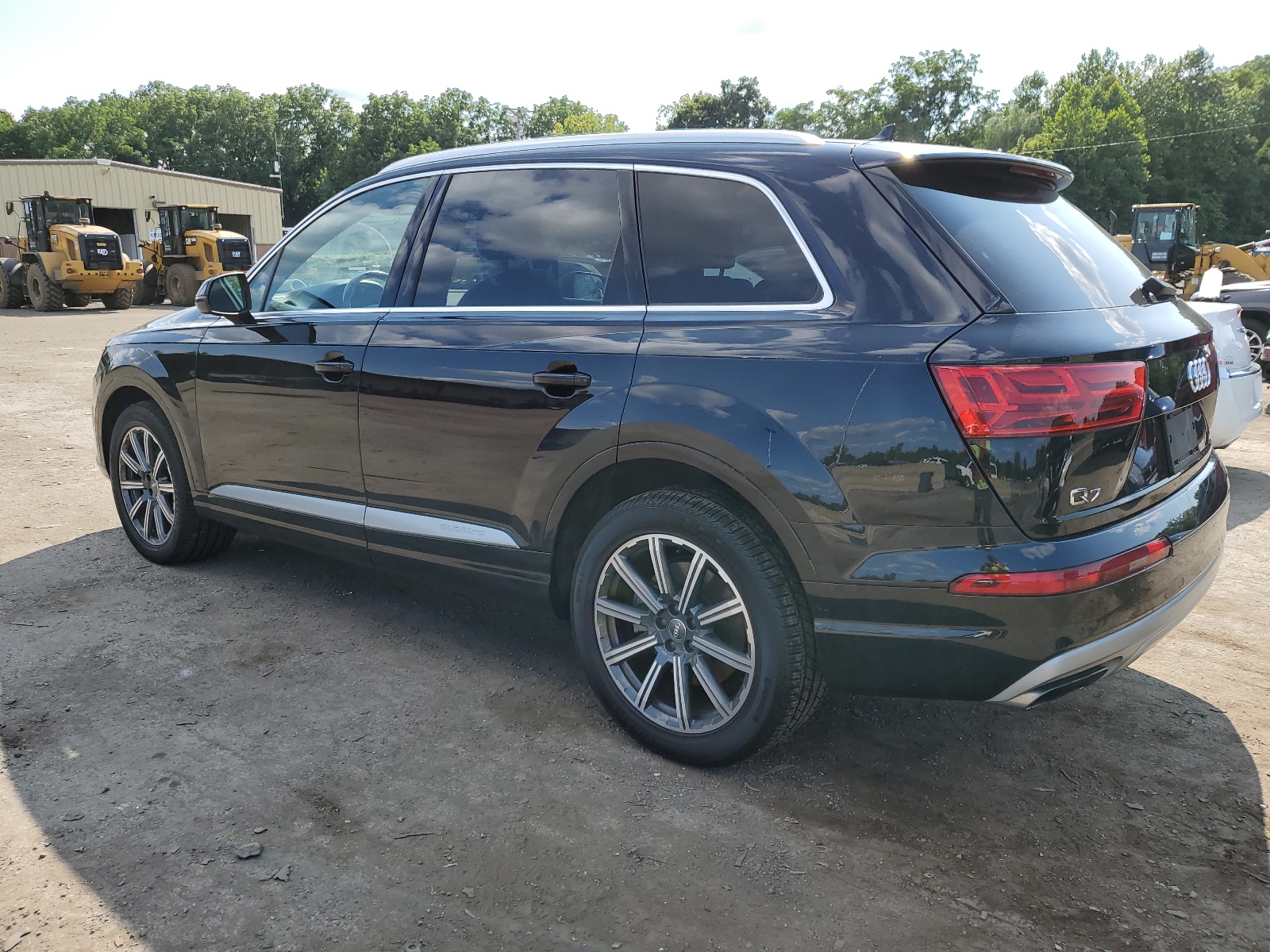 WA1LAAF78HD025585 2017 Audi Q7 Premium Plus