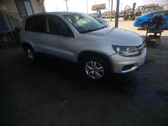 2013 Volkswagen Tiguan S VIN: WVGAV7AX8DW531388 Lot: 61718694