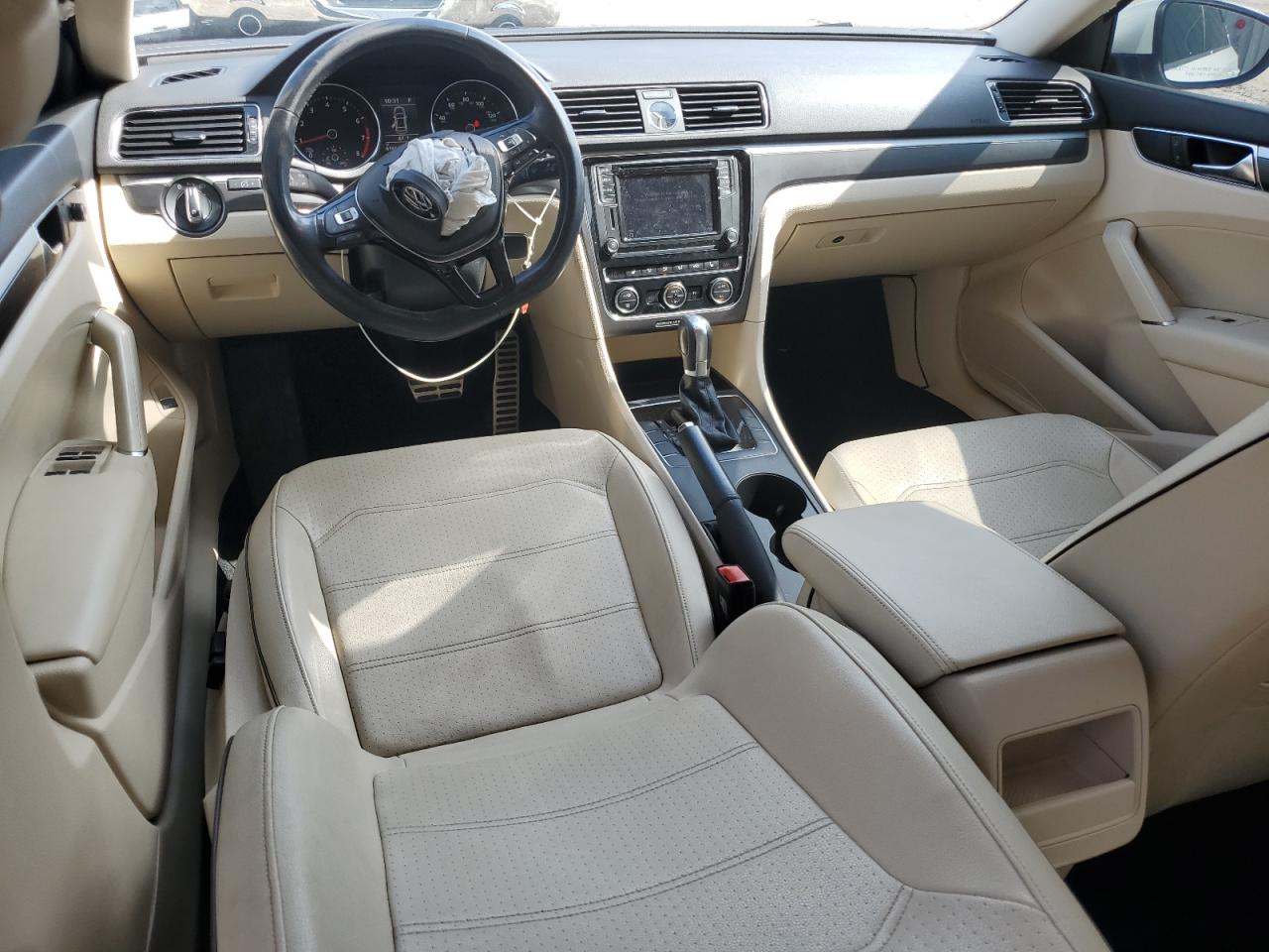 2017 Volkswagen Passat R-Line VIN: 1VWDT7A39HC054172 Lot: 65106174