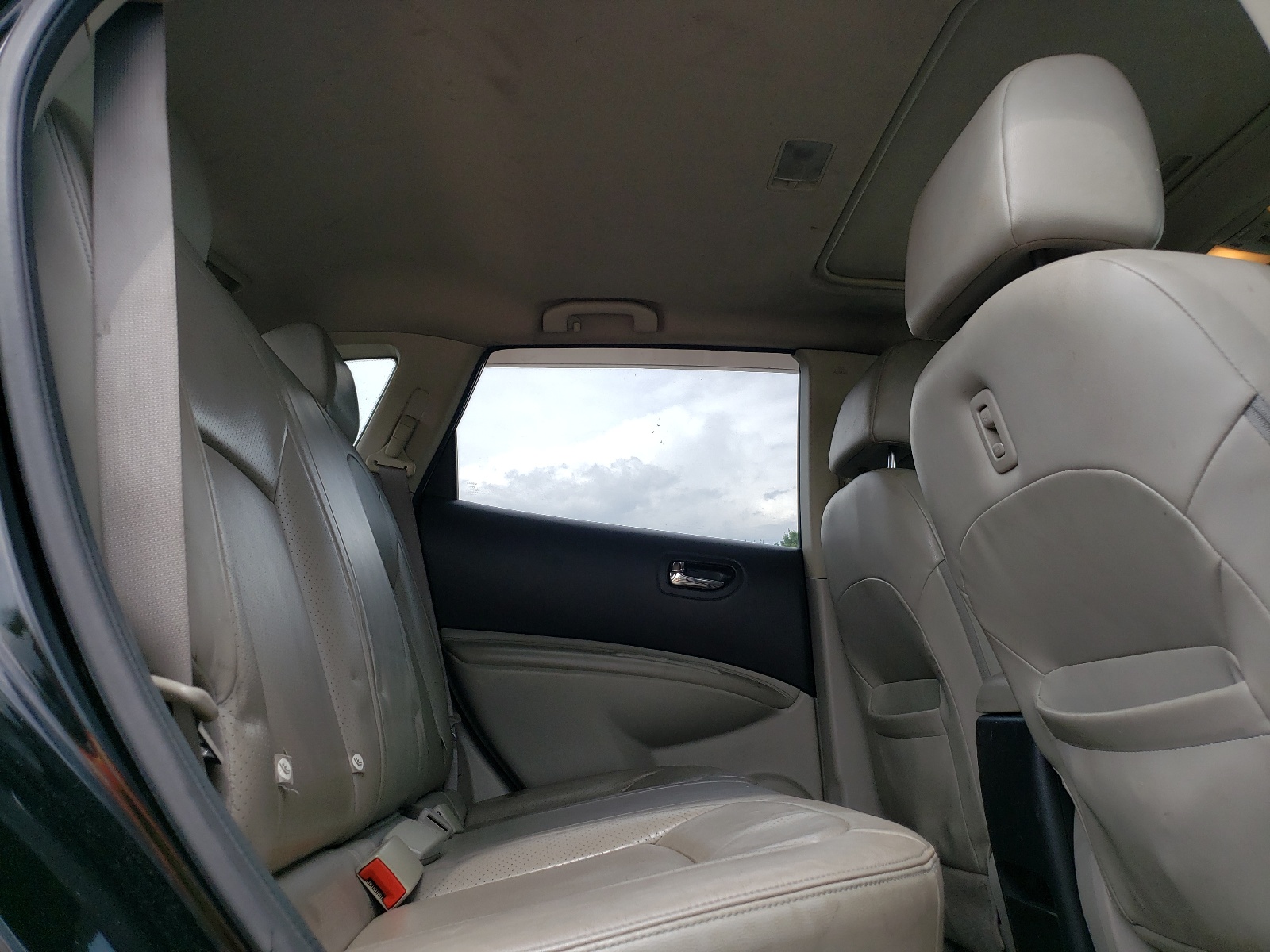 JN8AS5MV7BW281087 2011 Nissan Rogue S