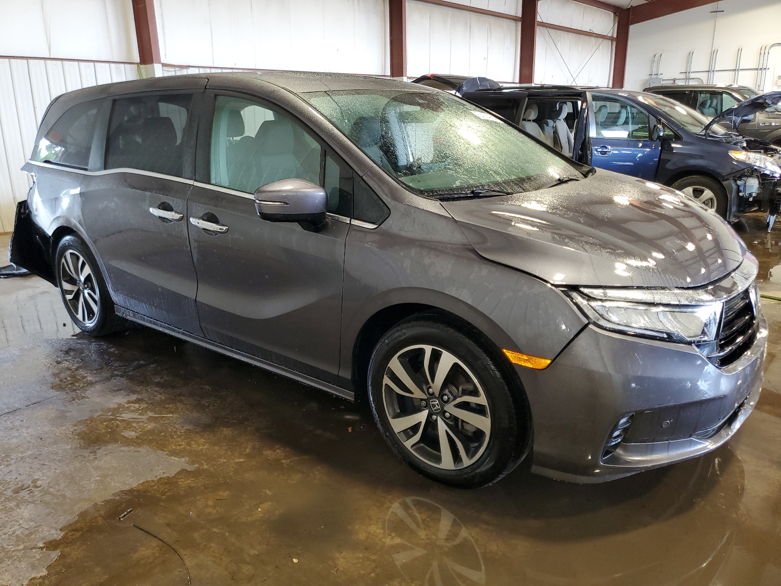 2022 Honda Odyssey Touring vin: 5FNRL6H81NB029110