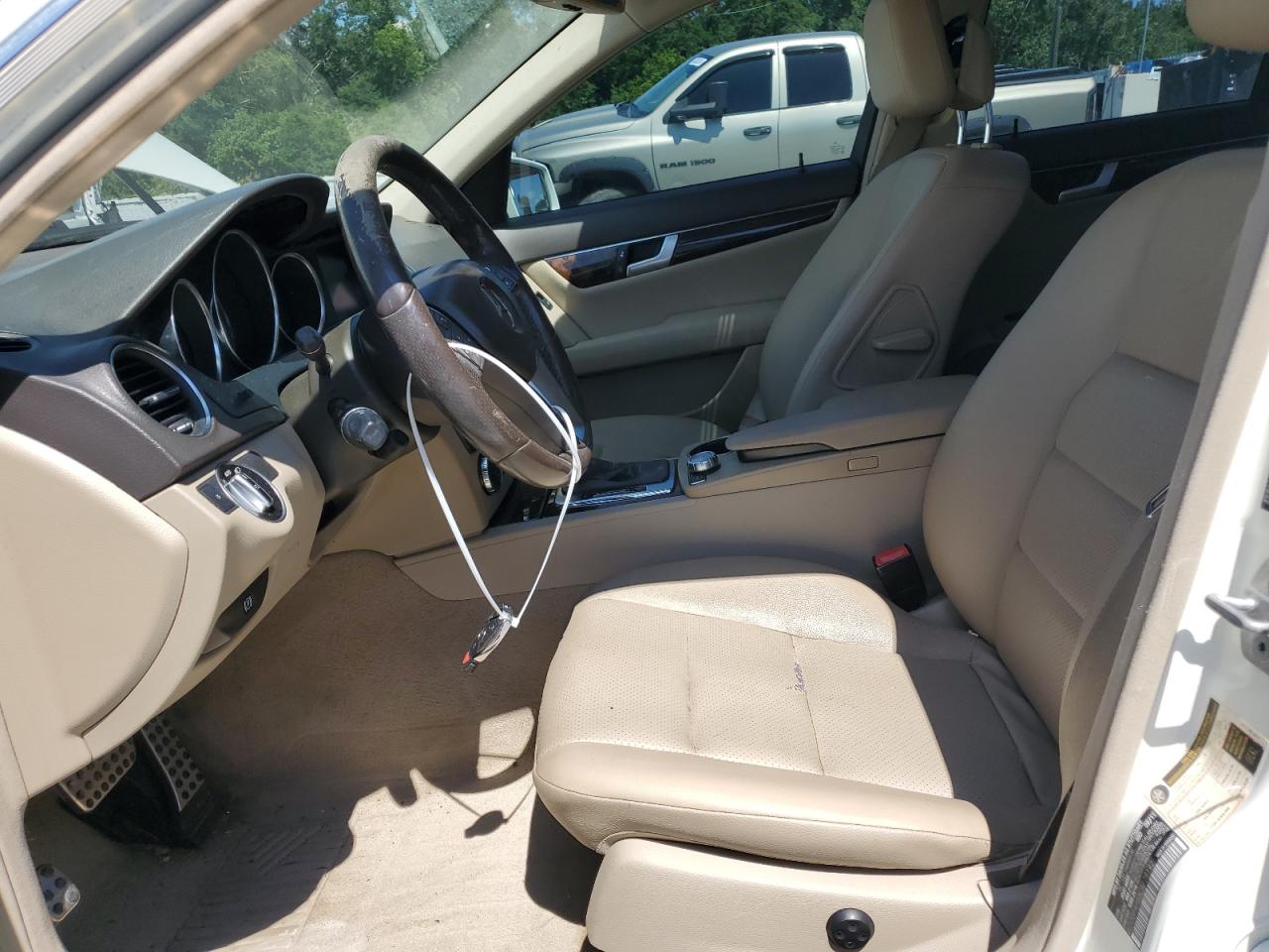 2012 Mercedes-Benz C 250 VIN: WDDGF4HB8CA628192 Lot: 61398354