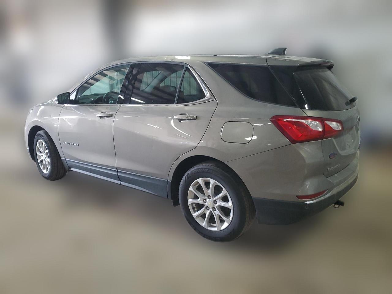 2019 Chevrolet Equinox - Image 2