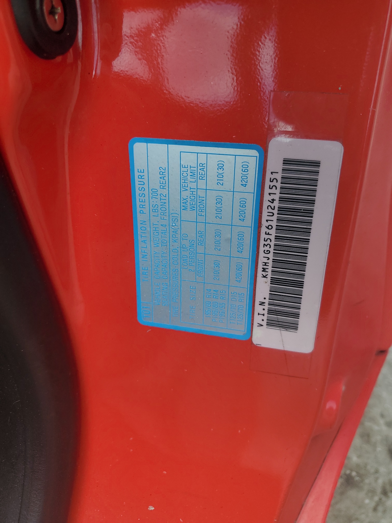 KMHJG35F61U241551 2001 Hyundai Tiburon