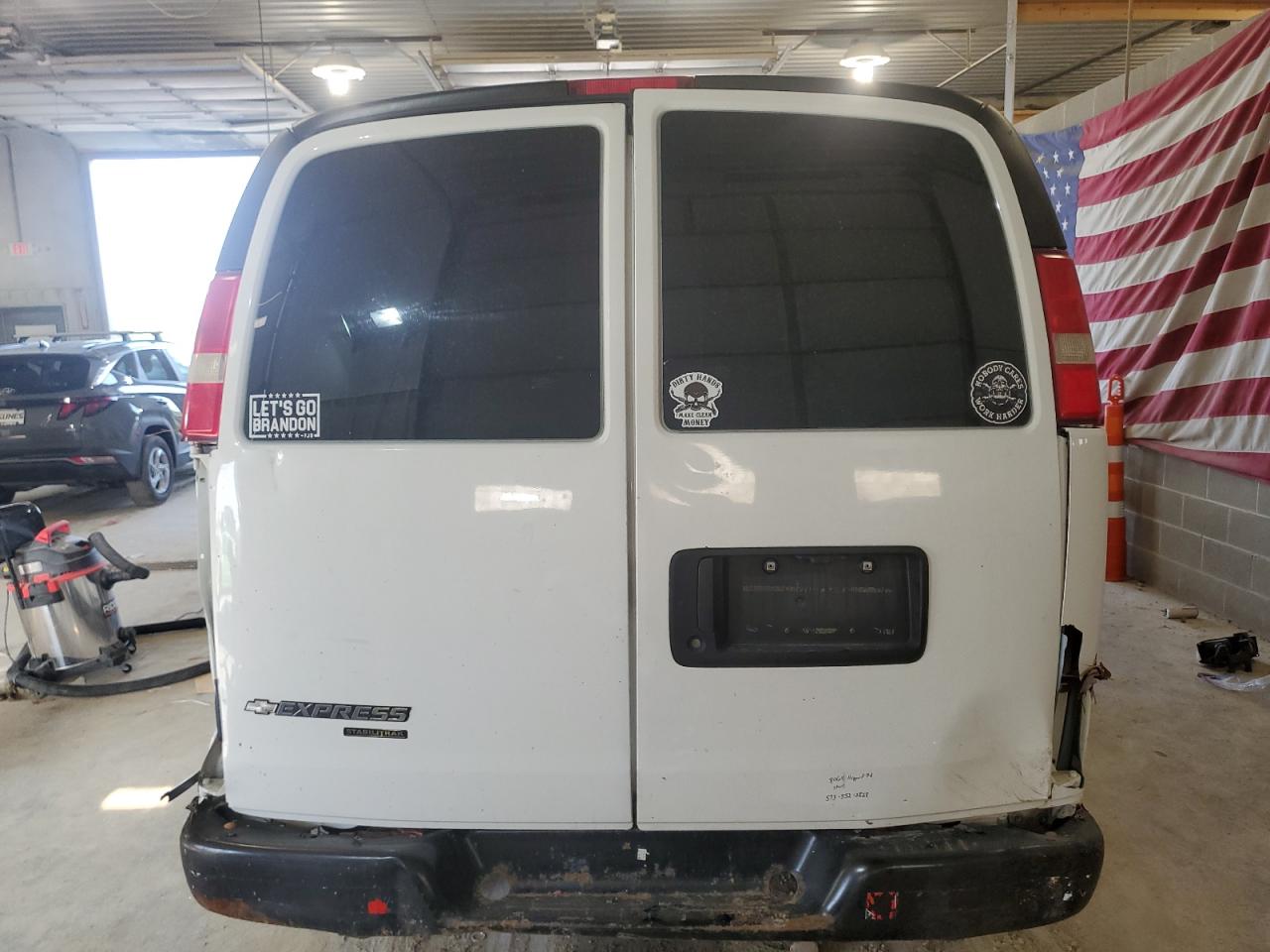 1GCWGFCF3F1252336 2015 Chevrolet Express G2500