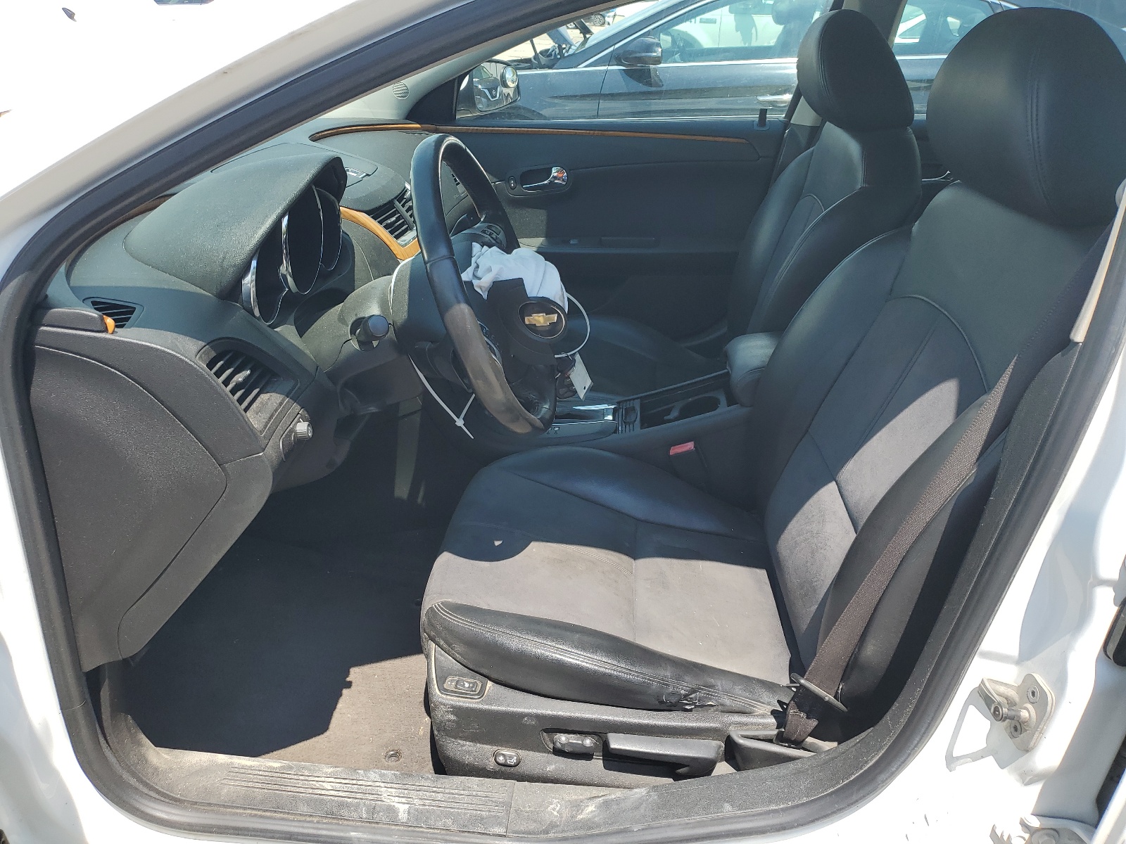 1G1ZD5E71AF227543 2010 Chevrolet Malibu 2Lt