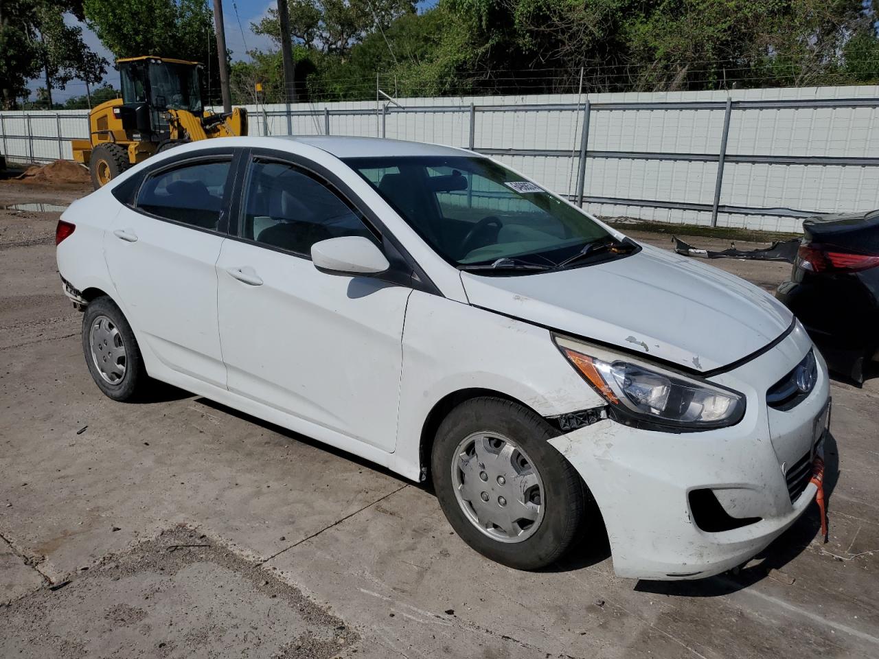 2015 Hyundai Accent Gls VIN: KMHCT4AE0FU929768 Lot: 64968574