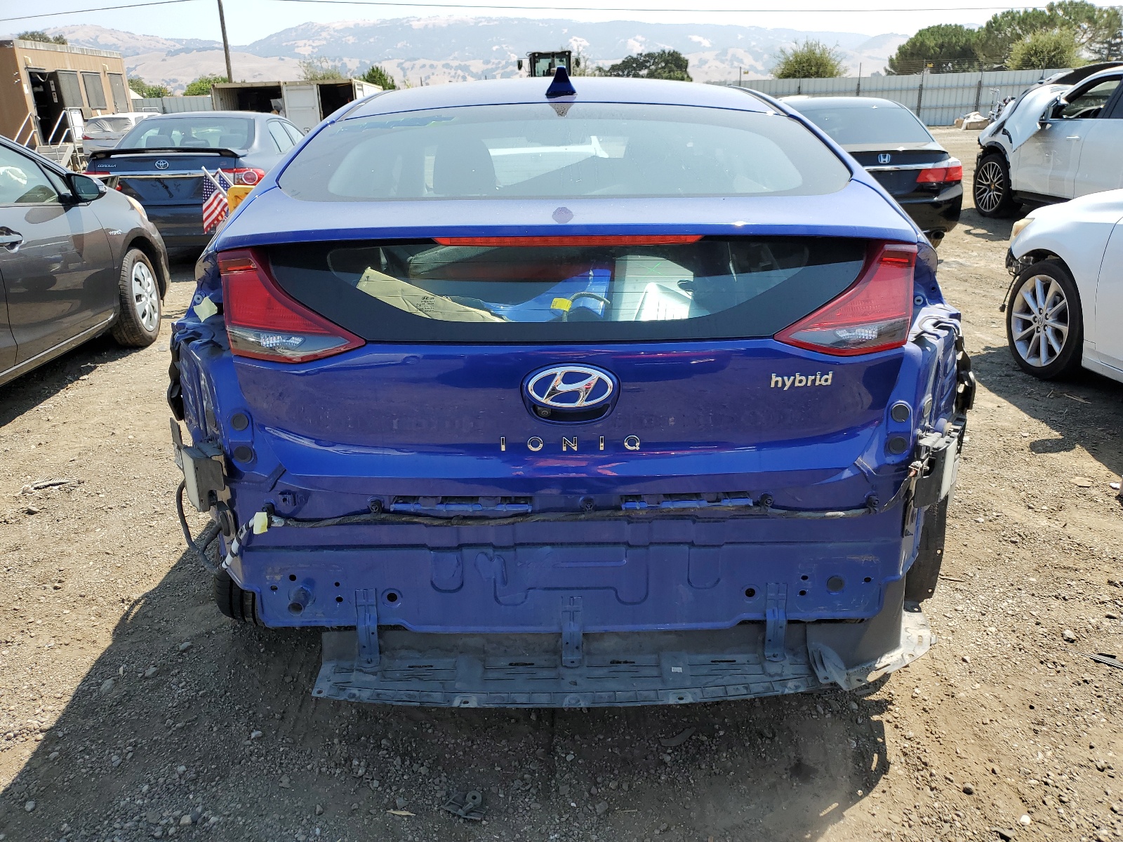 KMHC75LC9LU240023 2020 Hyundai Ioniq Se