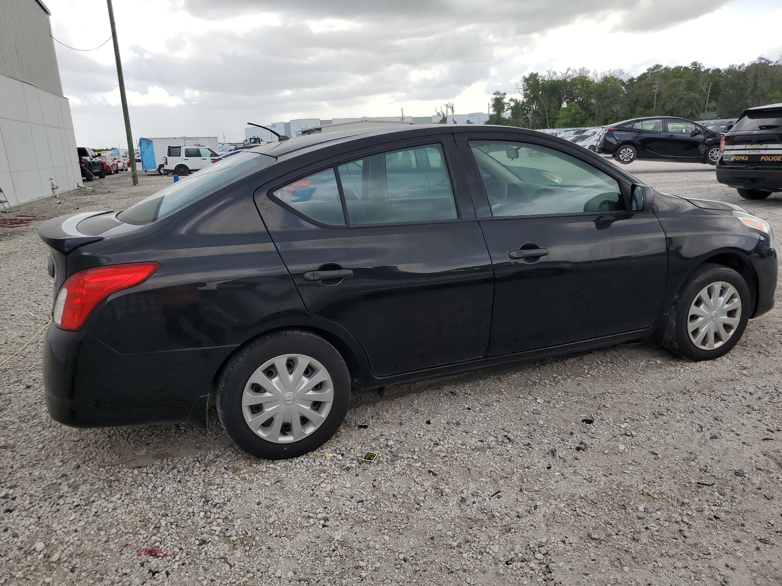 2015 Nissan Versa S vin: 3N1CN7AP1FL915408